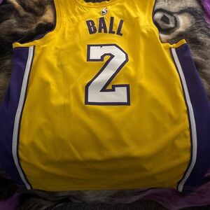 Lakers Ball jersey…lg